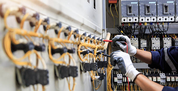 Professional Electrician technician working in Flatonia, TX